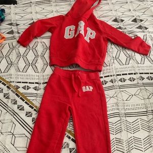 Kids Gap Sweatsuit